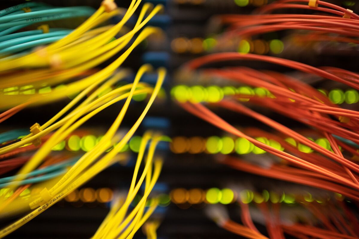 Schroders Renewable Unit Targets AI Assets as Power Demand Soars