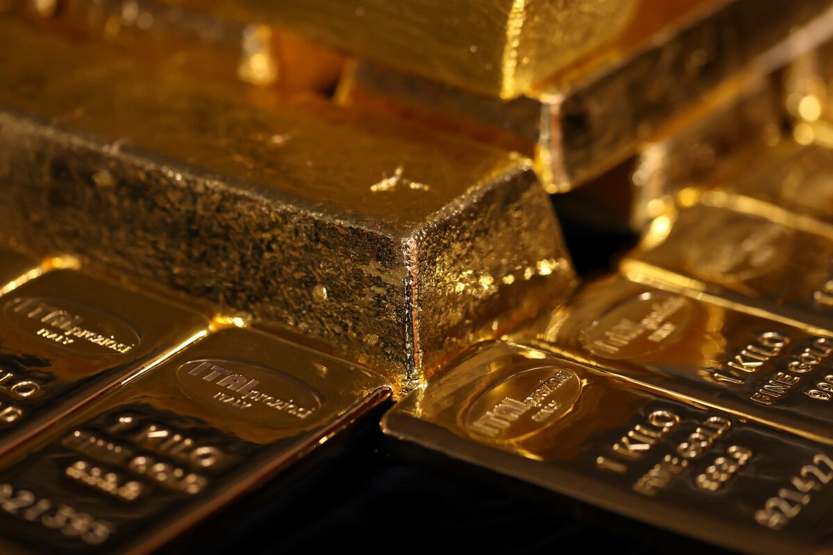 RBI May Have Sold Gold to Save FX Reserves, BE Analysis Shows