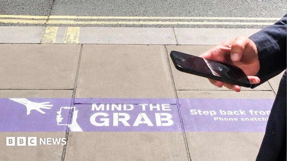 Ministers could force phone companies to add 'anti-theft protections'